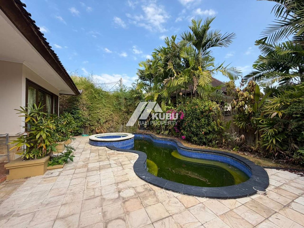 KBP1700 beautifull and Charming Villa with Minimalist Design in complex Sanur Area.