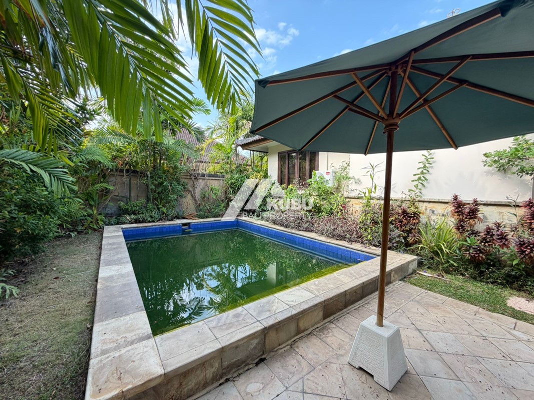 KBP1699 Beautifull Villa with Minimalist Design in complex Sanur Area.