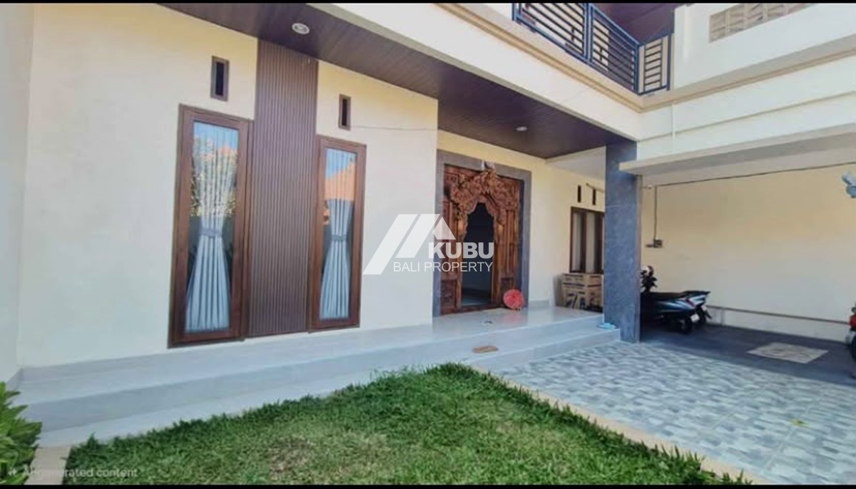 KBP1714 Brand-new 3-bedroom house located in a quiet residential area of West Bypass Sanur, only around 5 minutes to Mertasari Beach.